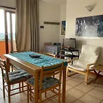Casa San Pasquale, Windsurf E Natura, Panorama Mozzafiato בית נופש סן פסקואלה